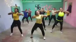 Tito el Bambino -pega pega 😉 Vega's fit-dance 💪🏻