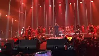 Fally Ipupa a Bercy AccorHotel Arena - Toute le monde danse
