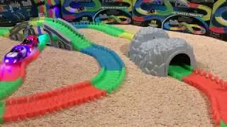 Magic Tracks Мега Сет 360 деталей светящийся с тоннелем и полицейской машинкой