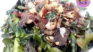 ดุกขุนแผนอันลือลั่น  Fried catfish spicy herbs, Easy Thai food original style  (Duk Khun Phaen)