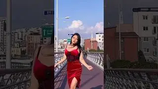 MiMi dances a passionate Latin dance in Seoul💃