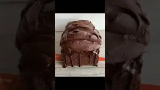CHOCOLATE FUDGE LOAF CAKE