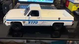 Greenlight 1:18 1984 Chevrolet cucv m1008 new york city police