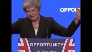 Theresa May baila al ritmo de ABBA en el congreso de los conservadores