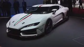 2017 Italdesign Zerouno V10 supercar walkaround at Geneva Motor Show 2017