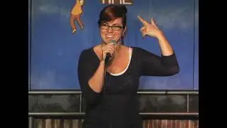It Smells Like Pee - Renee Gauthier Stand Up Comedy