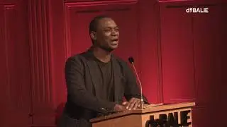 Speech van Alphonse Muambi in De Balie in Amsterdam over dictatuur en democratie.