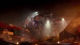 Pacific Rim. Gipsy Danger Jaegers VS Leatherback Otachi Hong Kong Battle