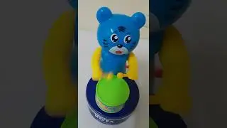 cute 🙂 kitten drummer 😺 on top nivea 👀 #asmr #shorts #toys