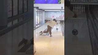 Meet dry lane, just use spare ball #twohandedbowling #bowling