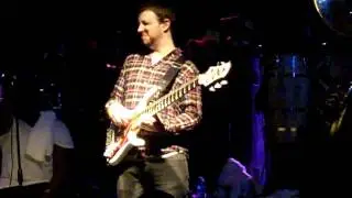 The Roots - You Got Me (Part 3 - Bass solo) live in Iowa City