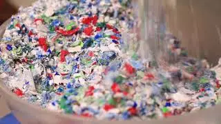 How to Make Recycled Products From Bottle Caps