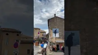 🇫🇷GORDES, FRANCE - A LITTLE EMPIRE OF BEAUTY 🐱😇