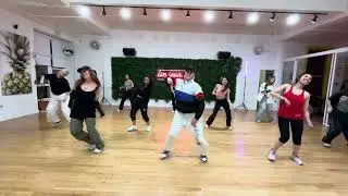 Hip Hop (Beg) with Tashi | Carry Out - Justin Timberlake | Weekly Group Class