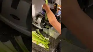 Omega J8006HDS Nutrition Center