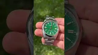 Oyster Perpetual 41mm or Datejust 41mm: Green Battle🍃 Tag friends to join the conversation!⤵️⤵️⤵️
