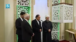 Performs Friday prayers at Al-Nour mosque in Hamburg