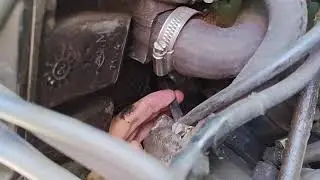Saab 900 Changing broken dump valve