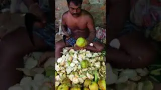 Amazing Palm Fruit Cutting Skills in India #shorts #youtubeshorts #indianstreetfood