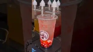 💖🥤 Treat yourself to a berrylicious refreshment! #soda #mix #coffee #shorts