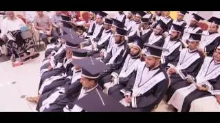 3-  دخول الطلاب والطالبات  - حفل تخرج الدفعة الاولى لجامعة العادل