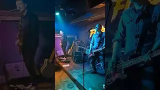 Living West - Live - Fury Bar - Rouen #livingwest #live #furybar #rouen #frenchrock #rock
