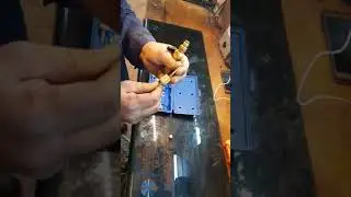 فديو لتوضيح عده تبديل ولف الخدمه لاي منضومه انضغاطيه بدون هدر غاز الفريون موجوده عند معرض اليقين الا