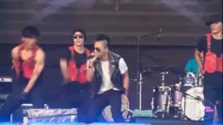 TAEYANG 태양 - fancam - Super star - 200110805_Pentaport rock festival