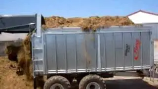 VALTRA T172 direct + FLIEGL ASW268  GIGANT Big load 23TCU