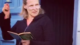Bl&aring;tt skilt til Rudolf Nilsen