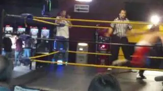 Kaotic Romeo vs. Maxxwell 