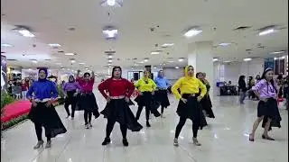 Perfome Bersama Basura Line Dance, di Acara Jamming LD DKI di ITC Kuningan.