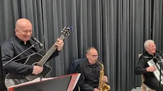 23 Stycznia 2026r Ale super z humorem Danusi przyśpiewał Sławek gitarzysta 