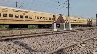 Tatanagar  JammuTawi EXPRESS utkrisht coach |जम्मूतवी टाटानगर एक्सप्रेस उत्कृष्ट कोच  cross  3864