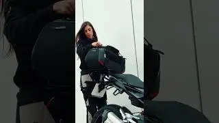 En dos clicks, bolsa traser y bolsa de dep&oacute;sito puestas