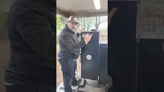 Using the Myron Mixon MMS-G20 Gravity Fed Smoker