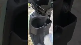 Sepeda motor listrik selis uwinfly D70 warnahijau, ada jugawarna merah, cream coklat, biru