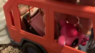 Part two of lps cleaning her house 