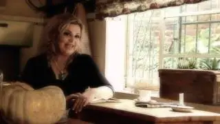 SARAH THERON - Skil Die Tamaties (OFFICIAL MUSIC VIDEO)
