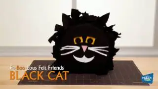 DIY No-Sew Felt Black Cat Halloween Decoration