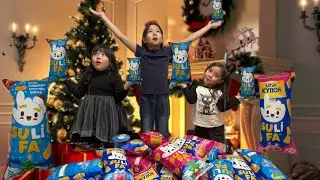 Сулифа😍😍Ішінен ақша шықты, көп ойыншықтар шыкты😱🎄