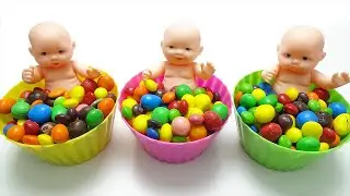 Full of Sweets with Johny Johny Yes Papa Nursery Rhymes Baby Songs learn colors for kids