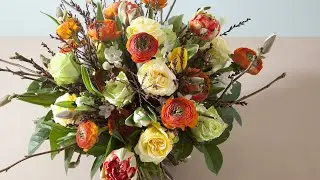 Spring hand tide bouquet