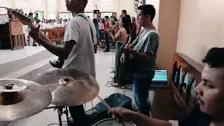 Hino de Entrada. Tocando na missa usando VS com o App de IA Moises