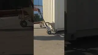 Castor wheels for shipping containers can raise and travel
