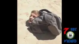 7sec - Man Shellfish Never Seen Before!