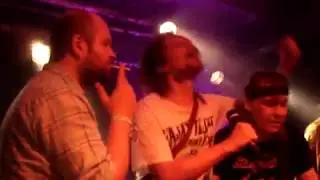 R&auml;j&auml;ytt&auml;j&auml;t ja Joni Ekman & Koira = R&Auml;J&Auml;KOIRA - MeriKoira - Live - Germany 2018