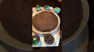 FINAL part&hellip; &ldquo;spring&rdquo; cupcake decorating. 🐣😔🥳🐰..