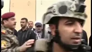 لحظة دخول السيد مقتدى الصدر للخضراء والاعتصام فيها