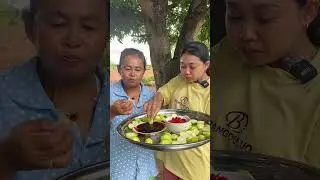 Eating june plum with my mom #savoreverybite #food #epiceating #starfruit #mukbang #epiceats